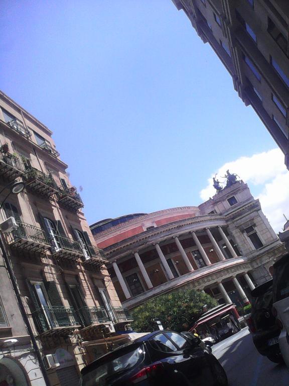 Palermo Centrale Buitenkant foto